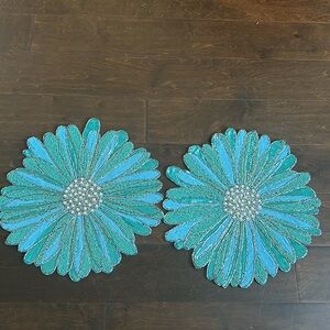 Tahari Set Of 2 Beaded Chargers Floral New Spring Summer Flower Shape Pearl Blue